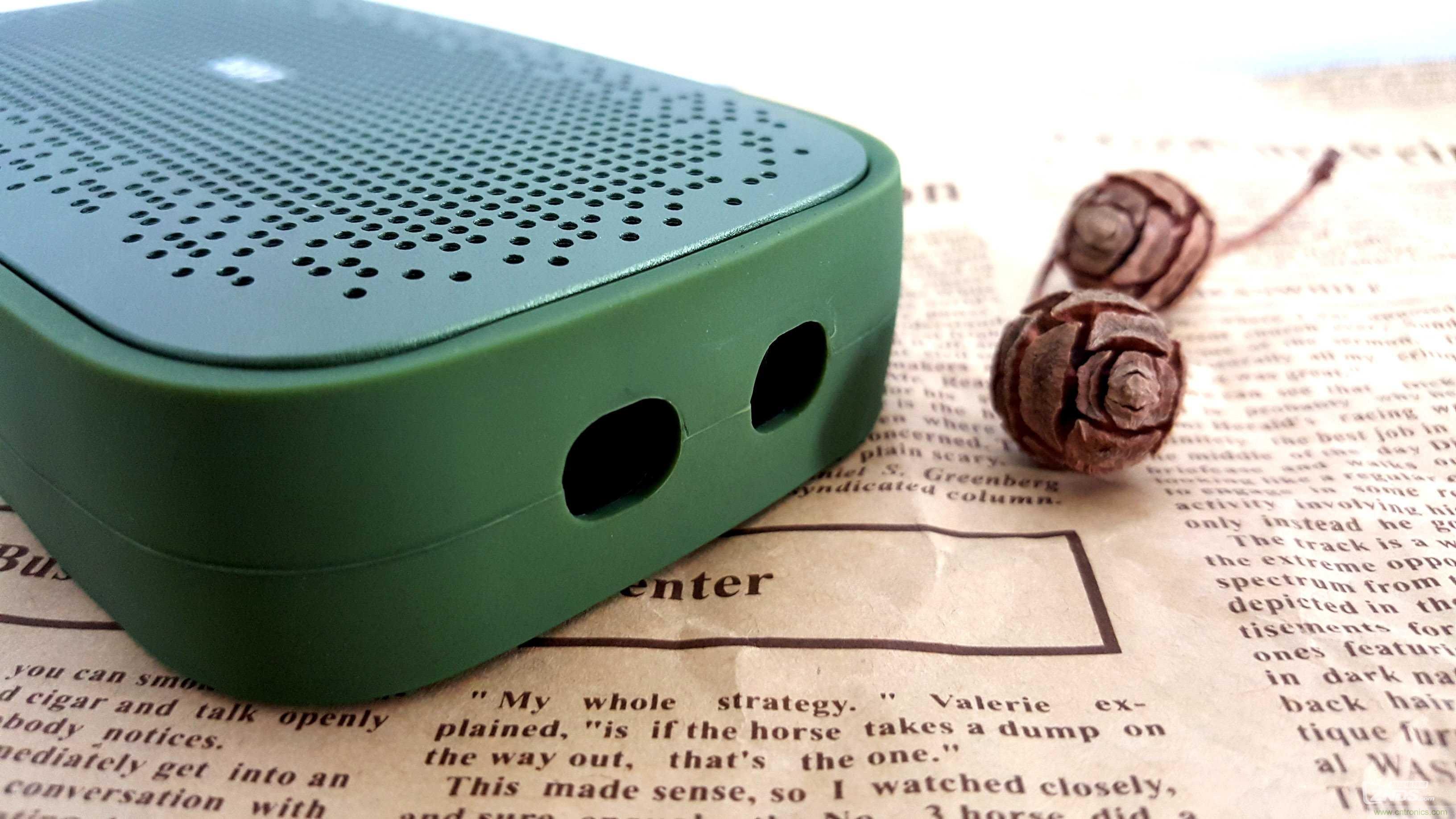 搞怪&ldquo;美人鱼&rdquo;尽享灵克蓝牙音箱的天籁之音！