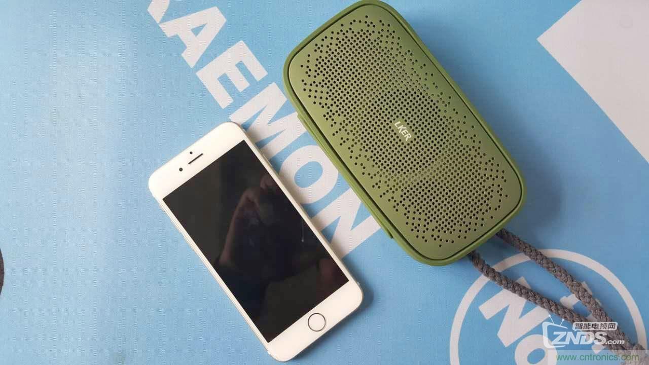 搞怪&ldquo;美人鱼&rdquo;尽享灵克蓝牙音箱的天籁之音！