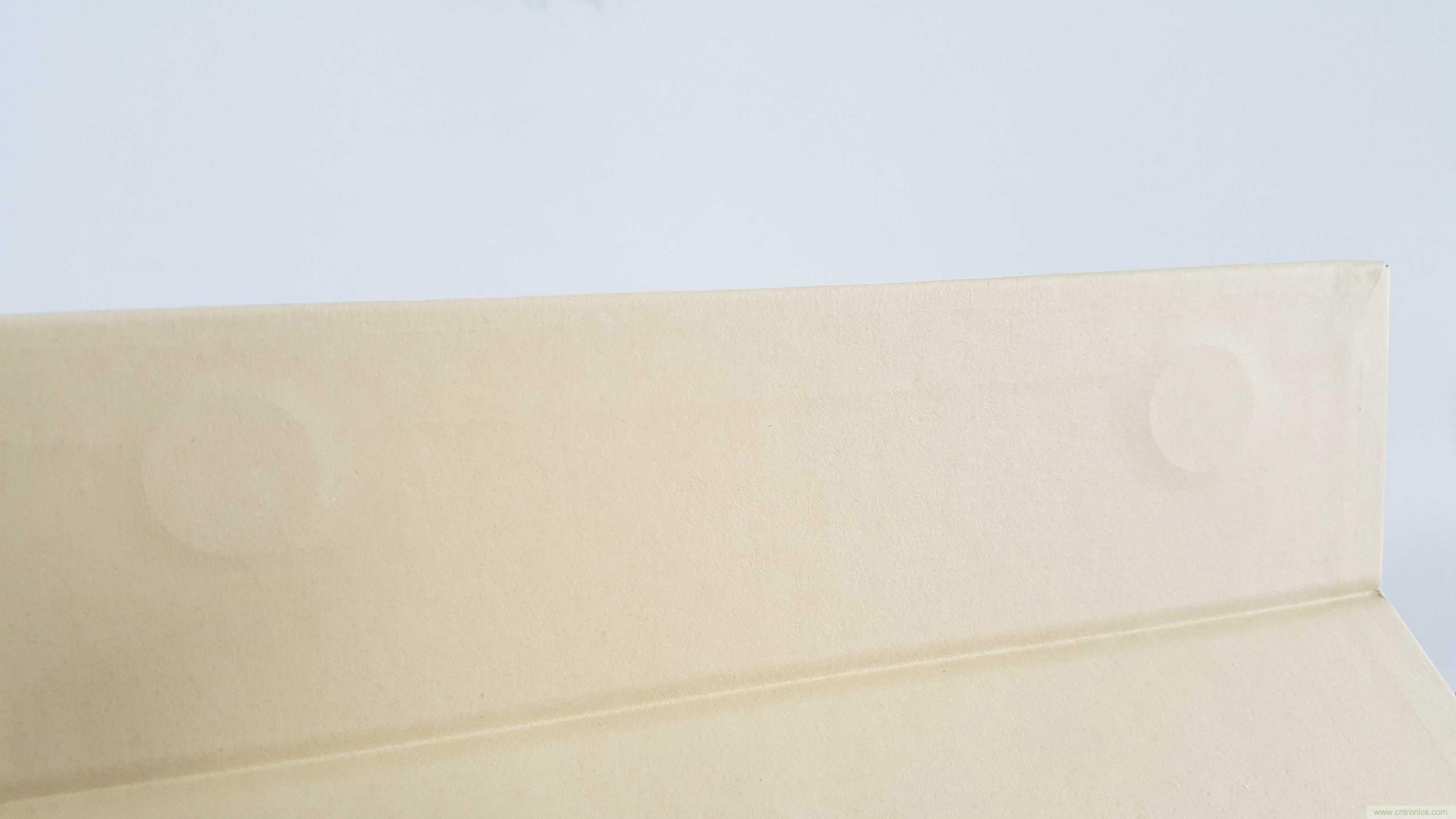 搞怪&ldquo;美人鱼&rdquo;尽享灵克蓝牙音箱的天籁之音！