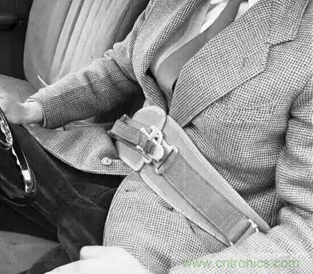 20个汽车发展史上的第一次 你知道几个？