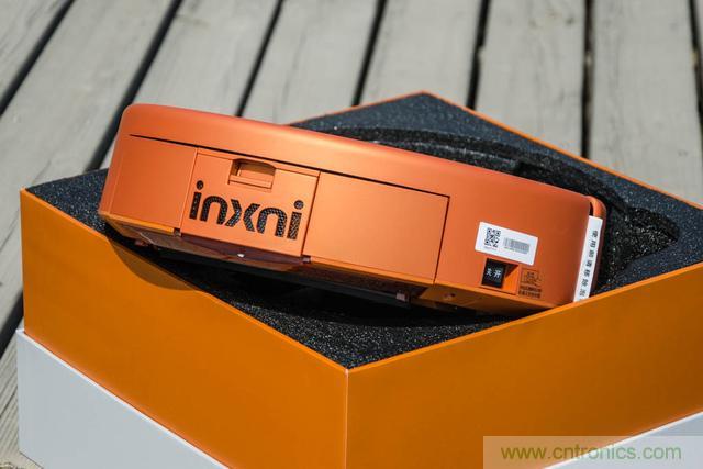 智能导航扫地机器人，以内更靠谱！