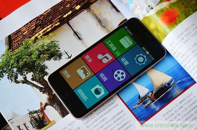 1599元，这款老年手机比小米note还贵100元