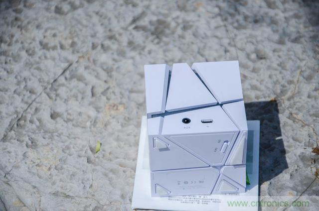 洛斐创意蓝牙音箱，光与建筑点缀生活