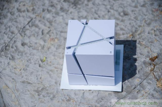 洛斐创意蓝牙音箱，光与建筑点缀生活