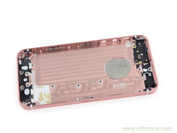 有什么地方没有变？iPhone SE真机拆解