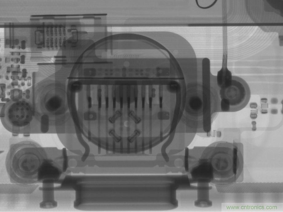 有什么地方没有变？iPhone SE真机拆解