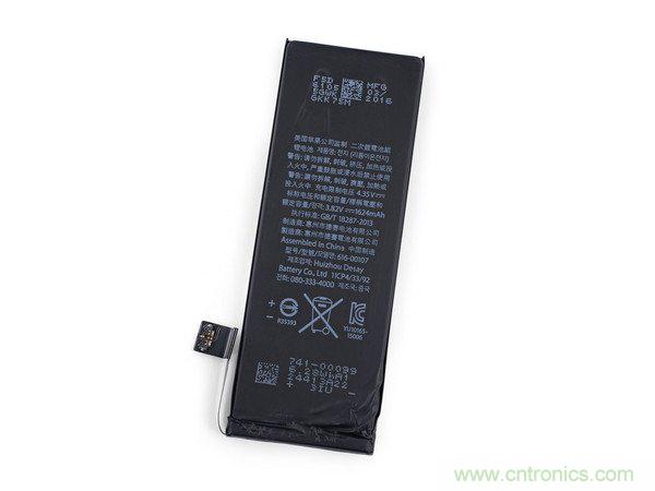 有什么地方没有变？iPhone SE真机拆解