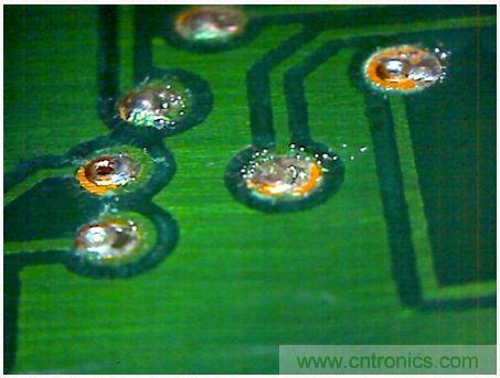 (多图) 图文并茂：在家制作高质量双面PCB板