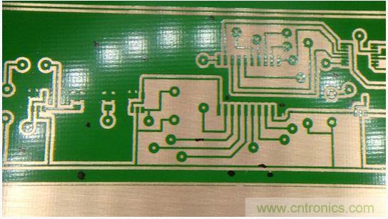 (多图) 图文并茂：在家制作高质量双面PCB板