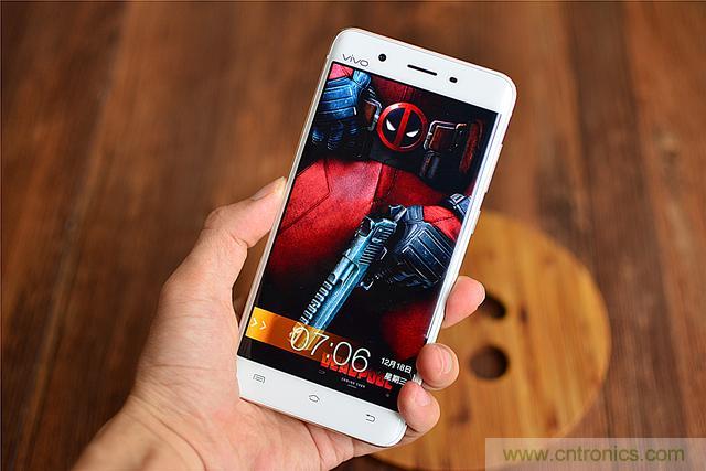 国产手机新标杆-vivo Xplay5全面测评