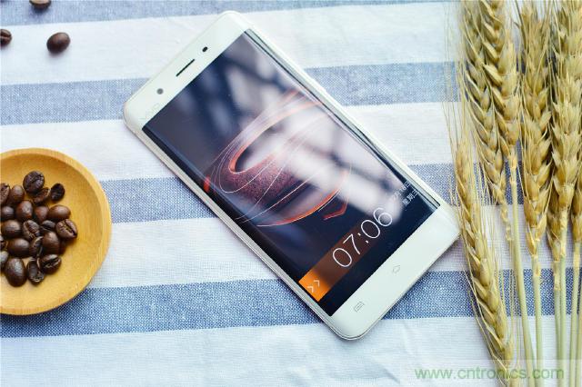 国产手机新标杆-vivo Xplay5全面测评