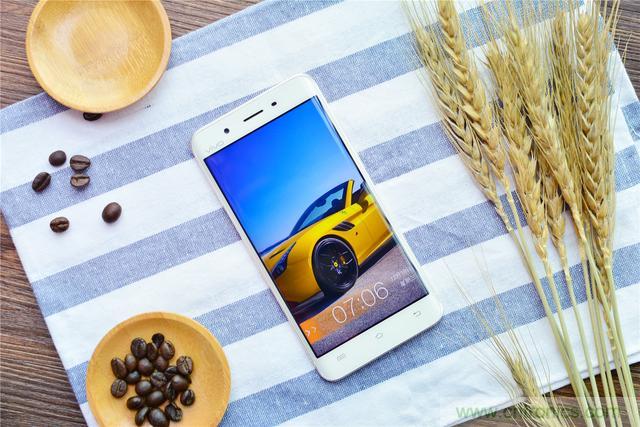 国产手机新标杆-vivo Xplay5全面测评