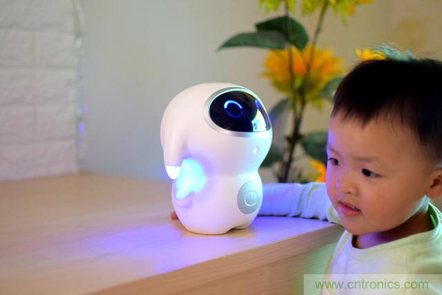 &ldquo;爸爸再不陪我，我就长大了&rdquo;&mdash;&mdash;小腾机器人