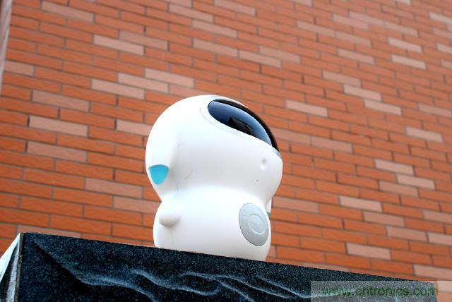 &ldquo;爸爸再不陪我，我就长大了&rdquo;&mdash;&mdash;小腾机器人