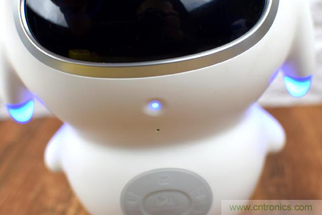 &ldquo;爸爸再不陪我，我就长大了&rdquo;&mdash;&mdash;小腾机器人