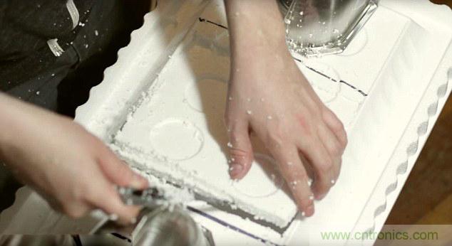 夏天太热空调太贵？六步低成本DIY冷气