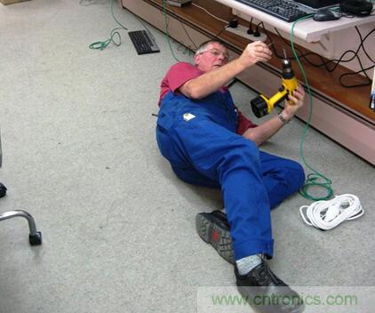 独家剖析一枚电池的前世与今生