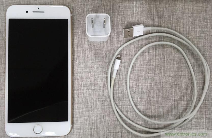 &ldquo;疯7&rdquo;手机充电实测：为何沿用传统充电模式？