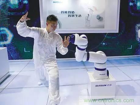 协作机器人伺服、传感器核心器件大揭秘