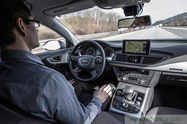 亲测：从ADAS到自动驾驶，不同品牌上路表现对比