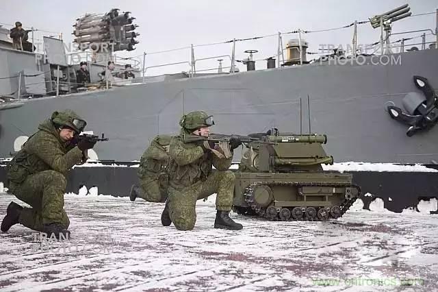 军用机器人全景图~