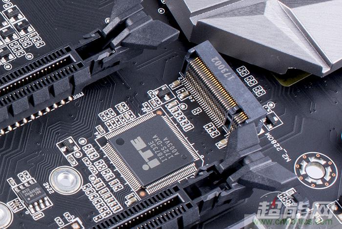 那些长短不一的PCI-E插槽都有什么不一样？