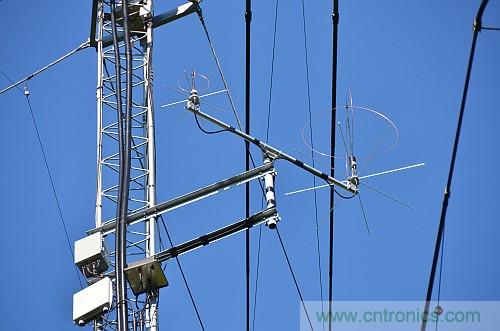 波音787天线布局太夸张？汽车天线复杂度正逐步接近