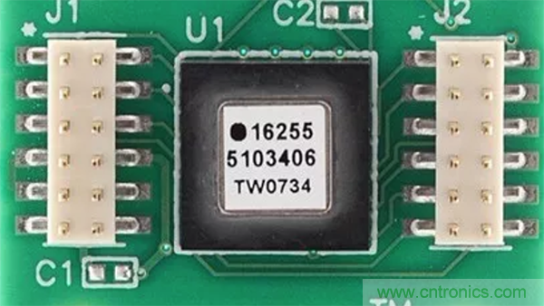 走直线很难吗？陀螺仪表示，少了它机器人连直线都走不了