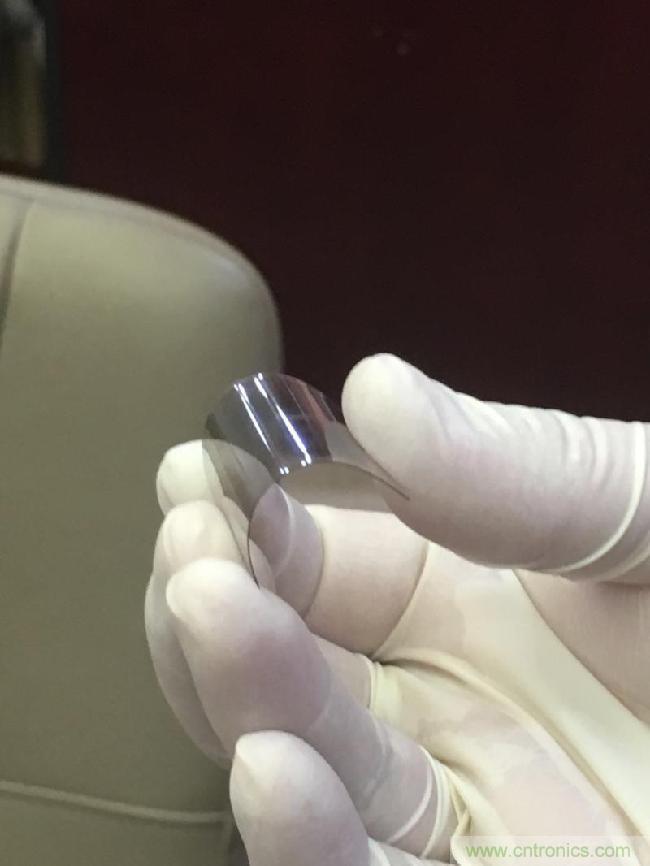 可弯曲摔不碎的半导体？颠覆你的认知