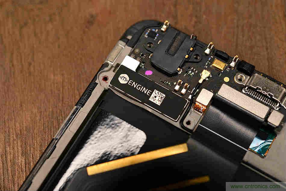 拆解魅族15 Plus：玩转了新概念，但其工艺究竟如何？