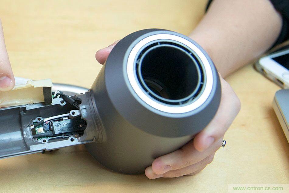 拆解戴森吹风机：近三千元的价格贵在哪？