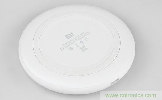 拆解对比：系出同门，小米、紫米无线充电器的差别有多大？