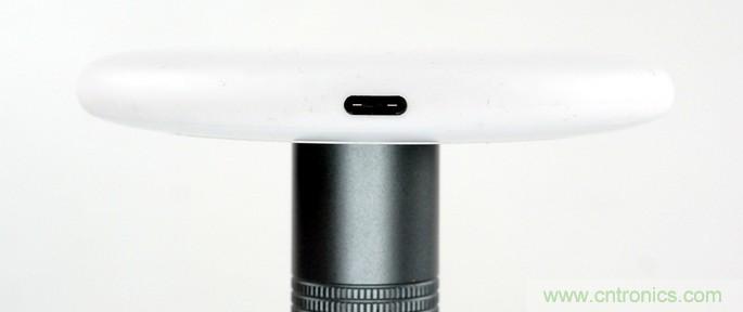 拆解对比：系出同门，小米、紫米无线充电器的差别有多大？