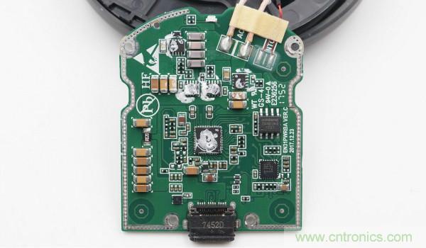 拆解华为保时捷设计快充无线充电器：凭啥能卖699？