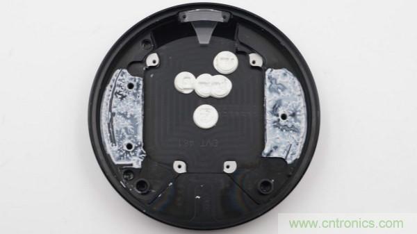 拆解华为保时捷设计快充无线充电器：凭啥能卖699？