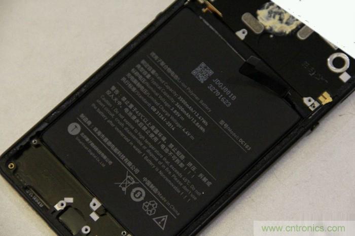 坚果R1拆解：内部设计究竟如何？