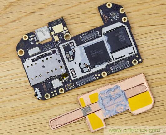 拆解黑鲨手机：多级直触一体式液冷系统有什么门道？