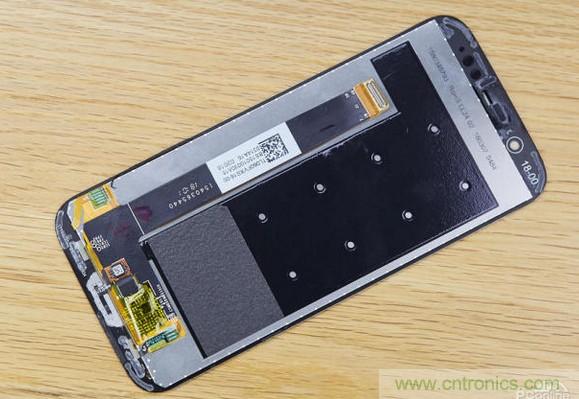 拆解黑鲨手机：多级直触一体式液冷系统有什么门道？