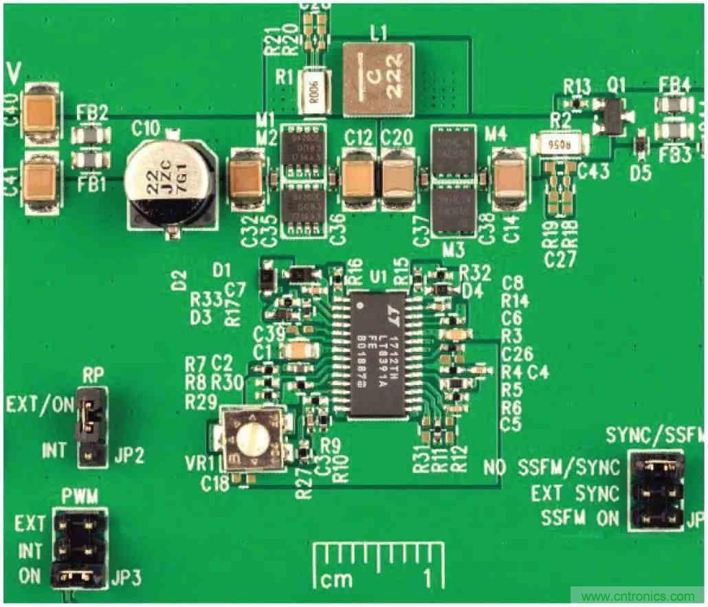一颗芯驱动整个车前灯组，这个控制器是怎么做到滴？