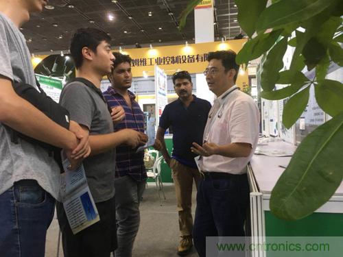 2018物博会：我爱方案网展区人气高涨，吸引央企和地方官员高度关注