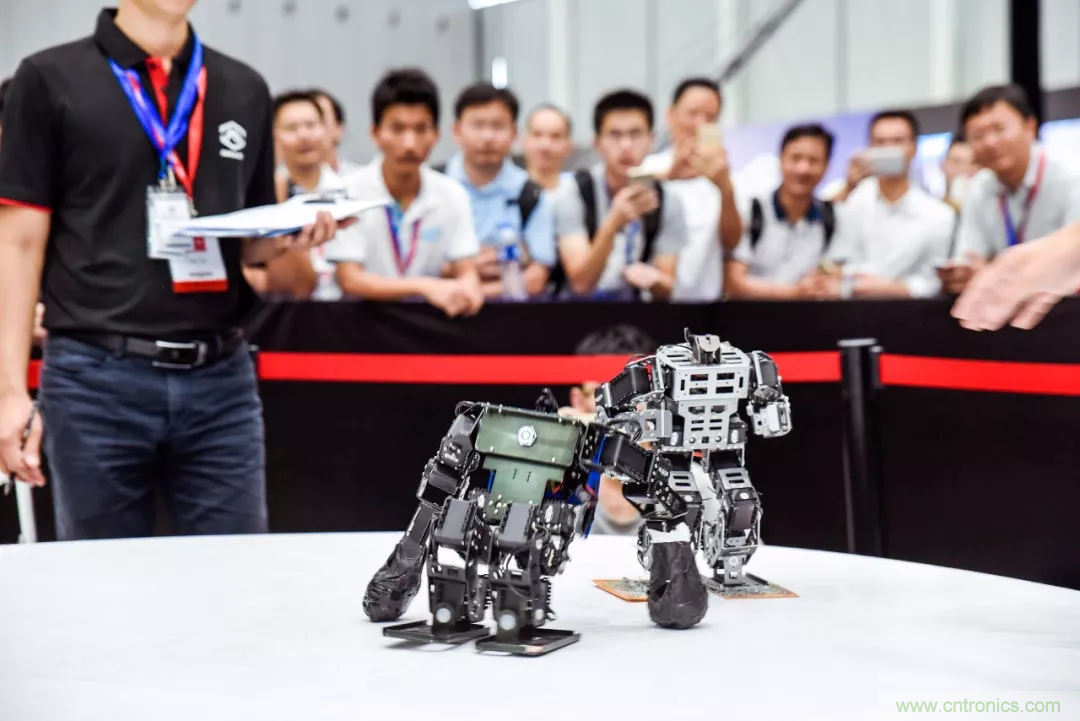 连续3年落户顺德！2018超燃机器人大赛等你来战！
