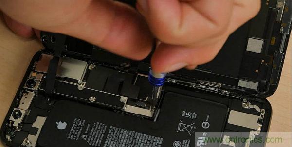 拆解iPhone XS:发现7纳米工艺的奥秘