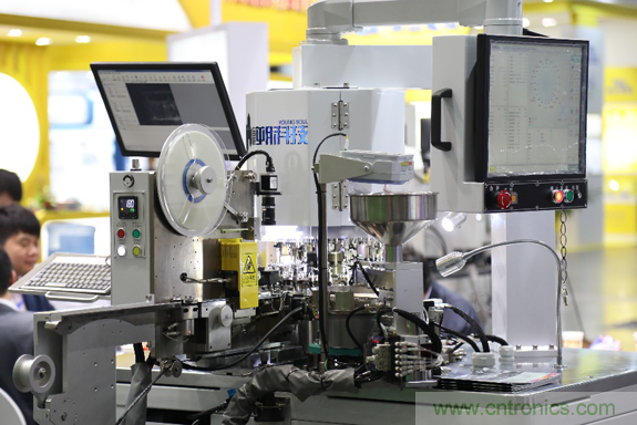 50000平米!50000人!1000家企业!92CEF强势登陆上海 50000平米!50000人!1000家企业!92CEF强势登陆上海