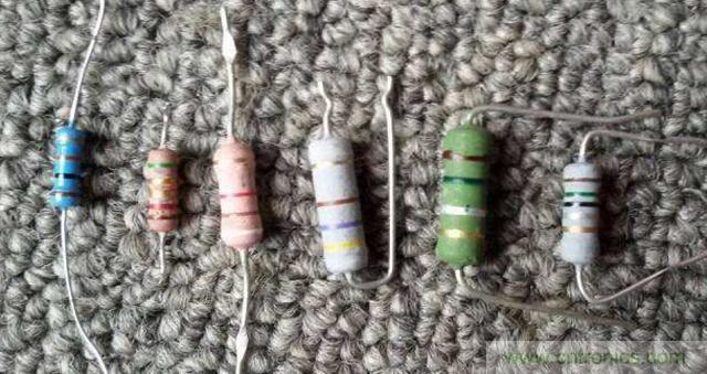 电阻器在电动机实现降压和限流起到什么作用？