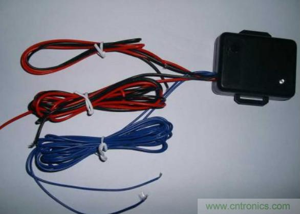 振动传感器的机电变换原理？主要的分类有哪些？