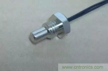 简述温度传感器分类及工作原理 简述温度传感器分类及工作原理