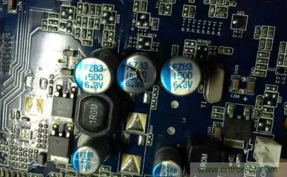 电容击穿是开路还是短路？电容击穿原因是什么？