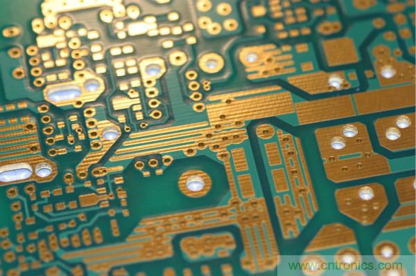 为什么加了屏蔽罩，测试效果反而不好？