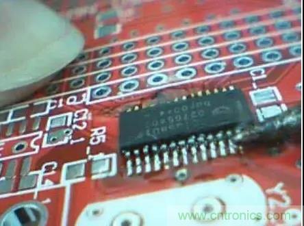 教你怎样焊接贴片IC 教你怎样焊接贴片IC