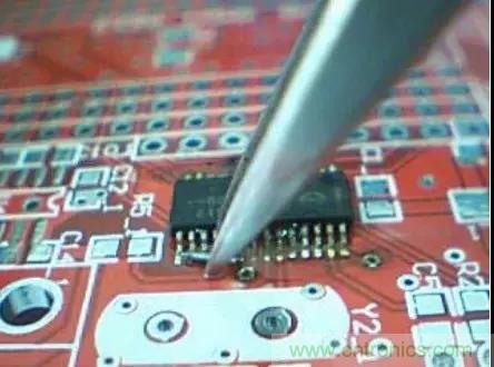 教你怎样焊接贴片IC 教你怎样焊接贴片IC